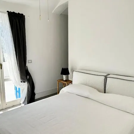 빌라 Luxury Beachfront With Pool & Private Parking *