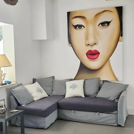 빌라 Luxury Beachfront With Pool & Private Parking *