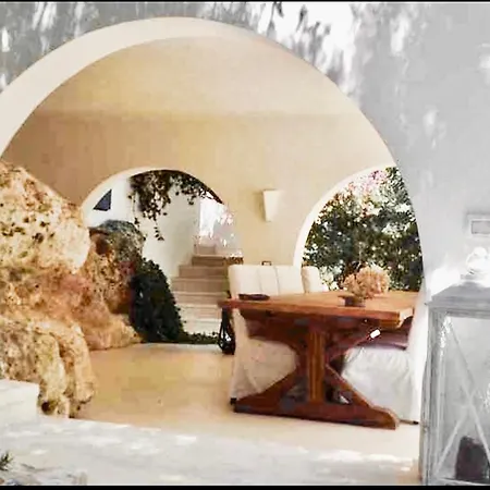 Luxury Beachfront With Pool & Private Parking 빌라