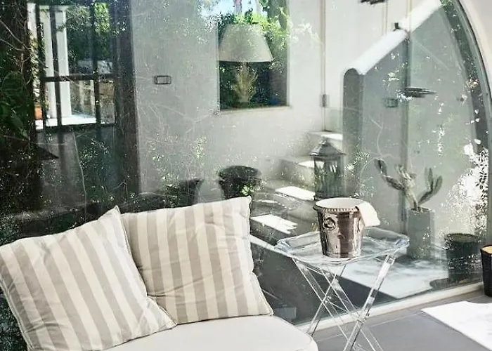 Luxury Beachfront With Pool & Private Parking Vila