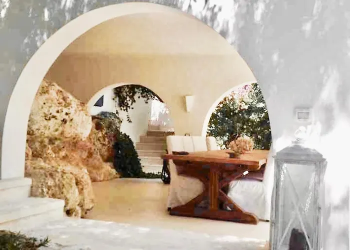 Luxury Beachfront With Pool & Private Parking Vila